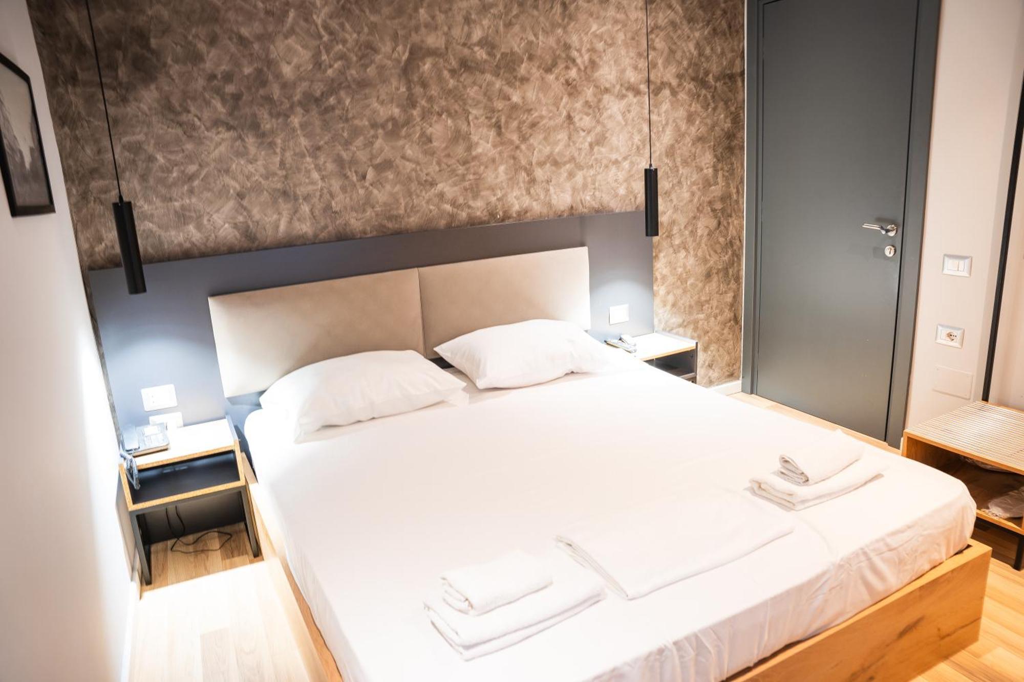 Center Boutique Hotel Tiran Dış mekan fotoğraf