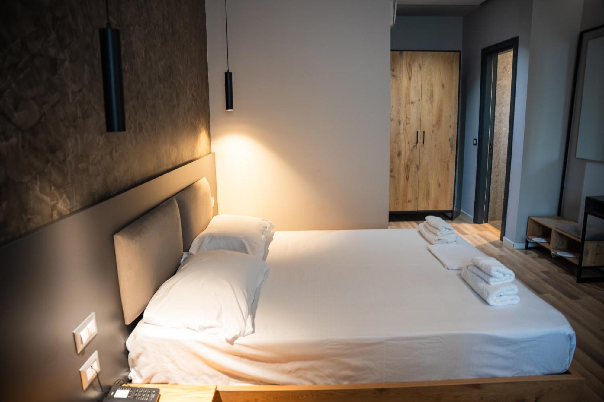 Center Boutique Hotel Tiran Dış mekan fotoğraf