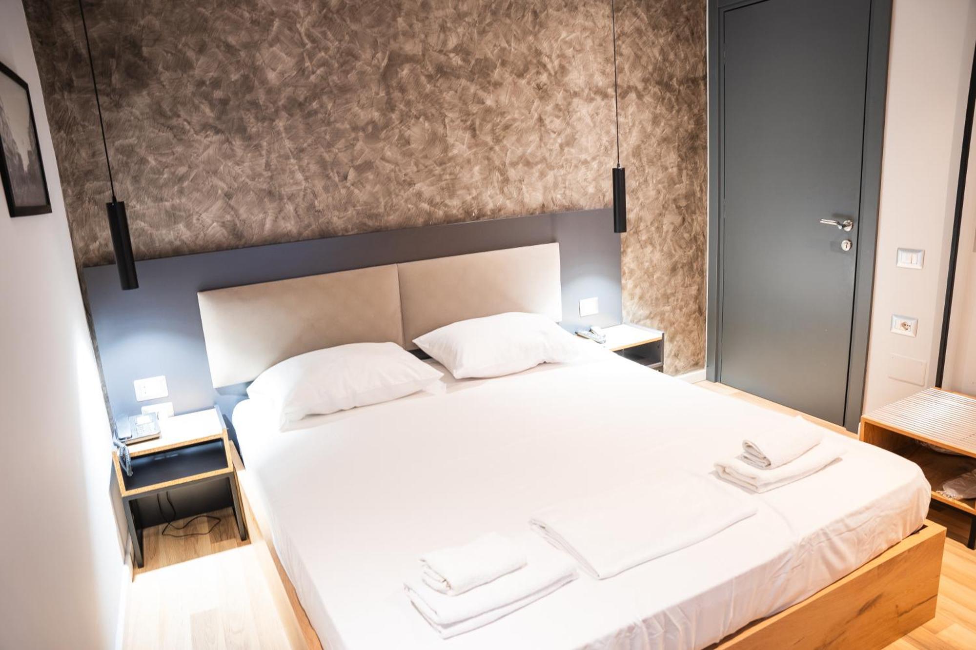 Center Boutique Hotel Tiran Dış mekan fotoğraf
